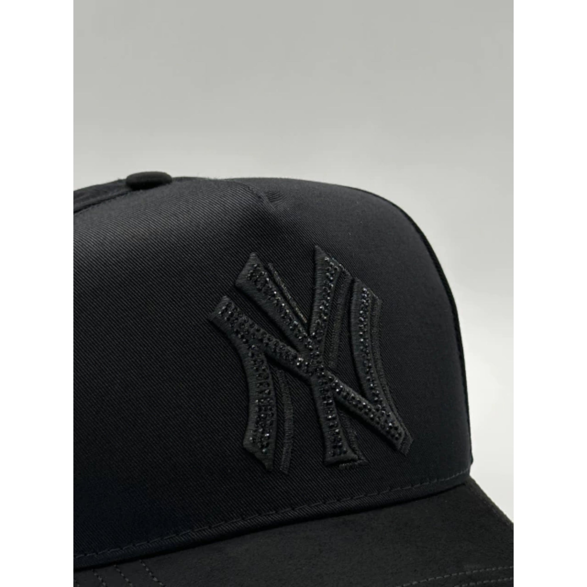 BIG BOSS//KEVIN HATS NY TOTAL BLACK