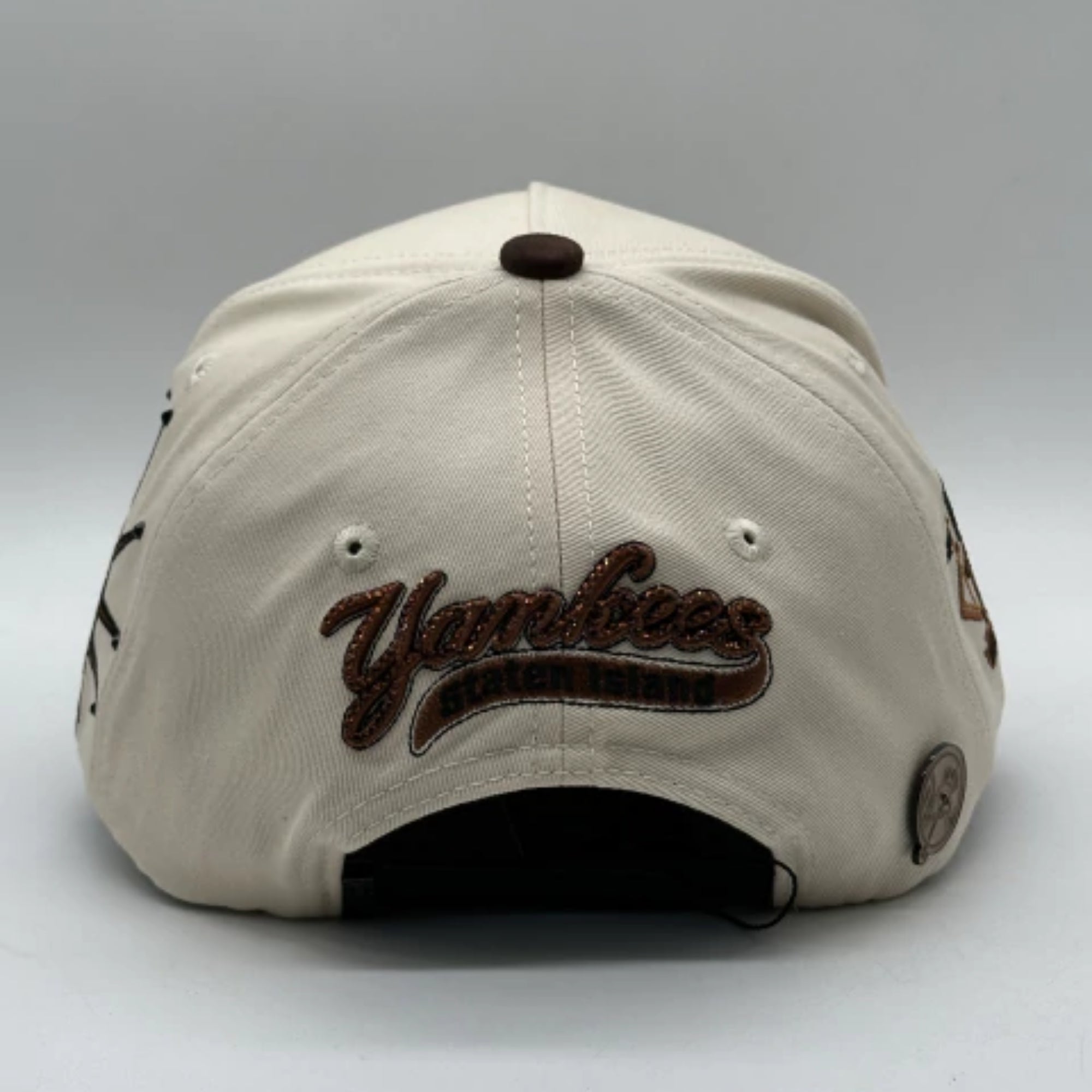 GORRA BIG BOSS // X KEVIN HATS NY TAN LIGTH