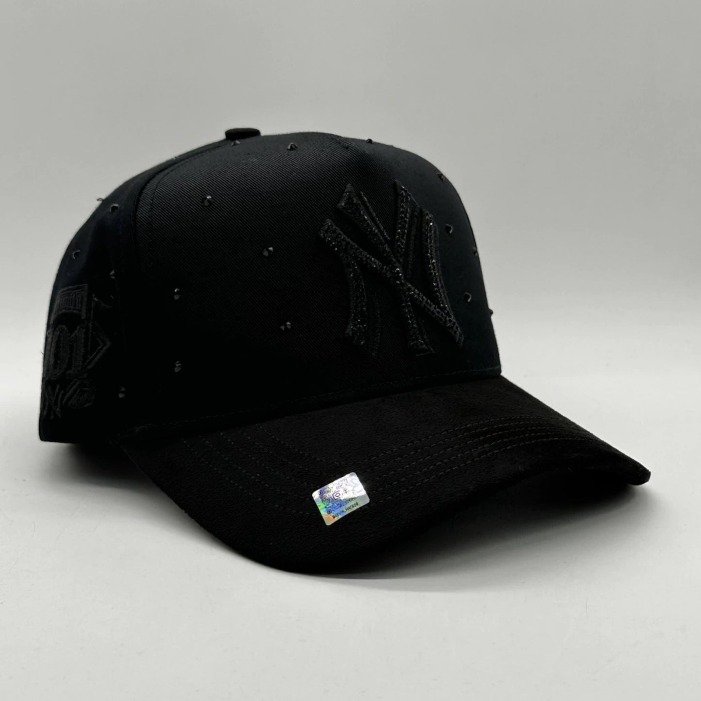 GORRA BIGG BOSS // X KEVIN HATS FULL BLACK