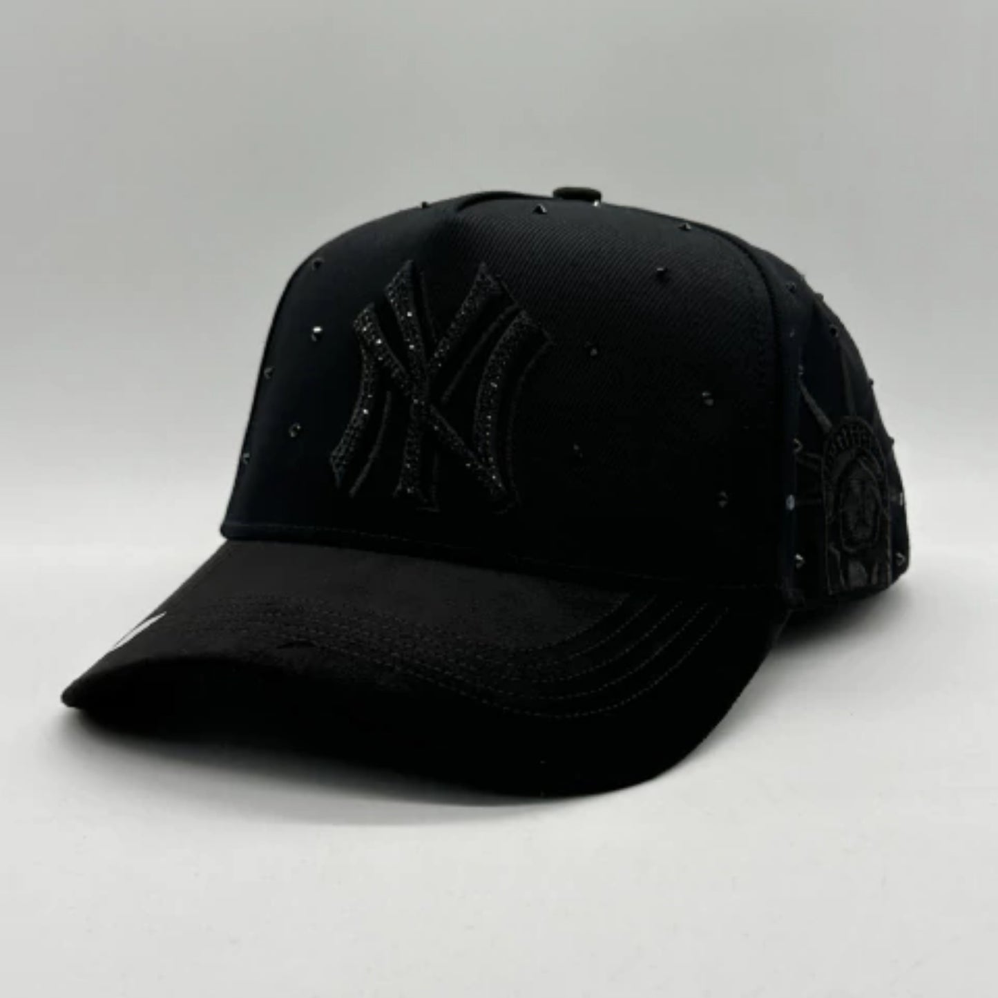 GORRA BIGG BOSS // X KEVIN HATS FULL BLACK